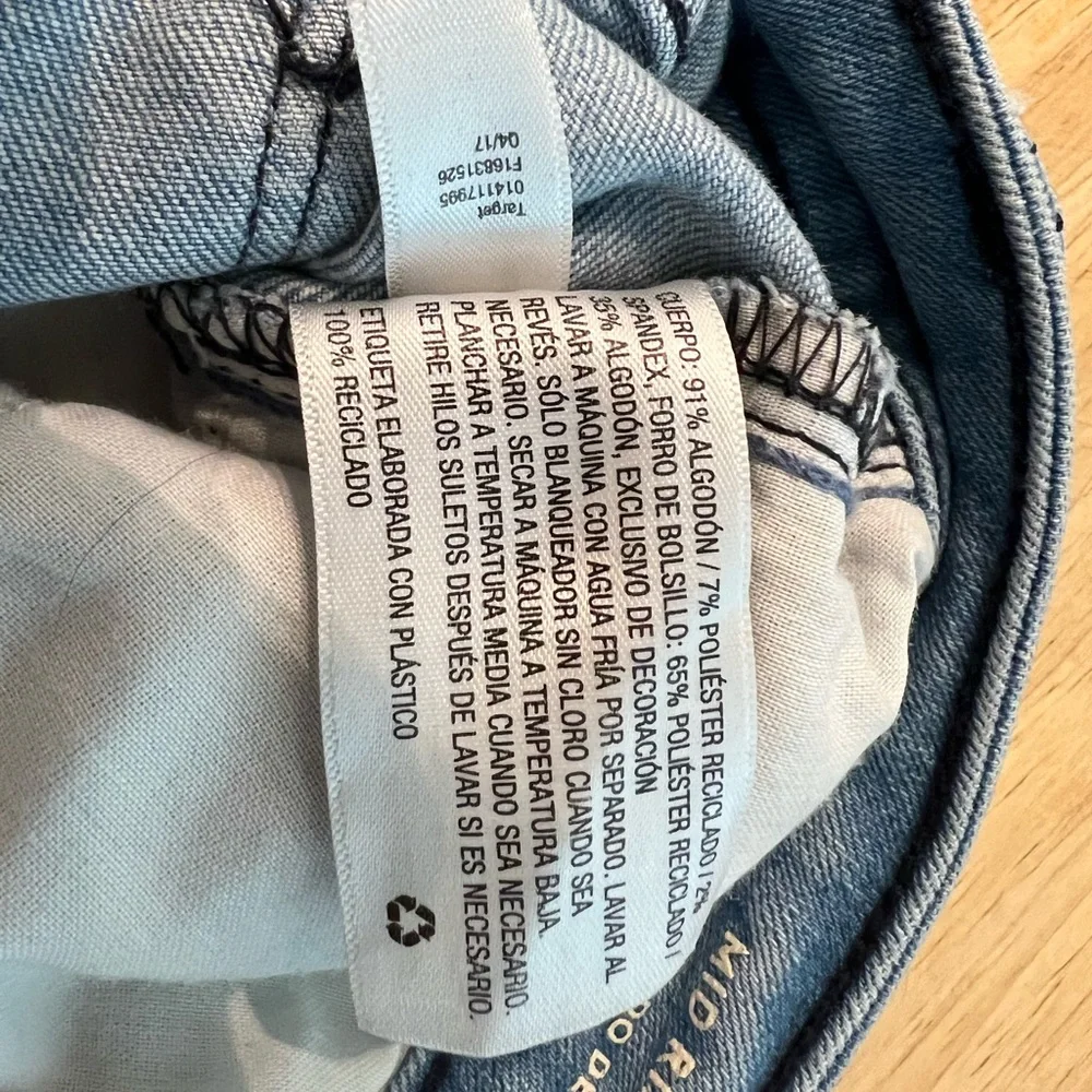 Boho Universal Thread Jeans - Picture 3 of 11